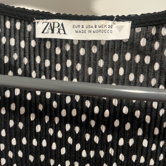 Zara black & white polka dot blouse - Picture 3 of 3
